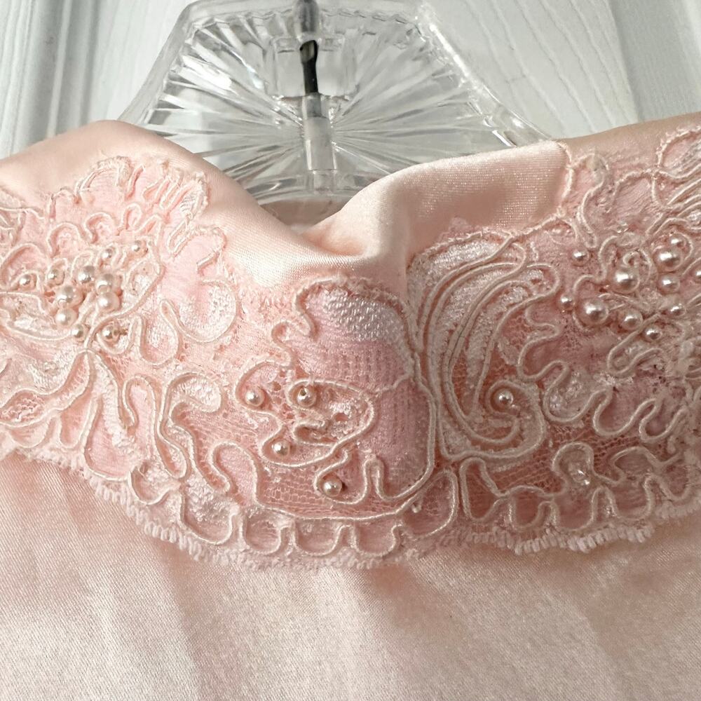 Etienne Peach Satin Vintage Long Robe Beaded Lace Slip Night Gown NWT Medium - Picture 8 of 16